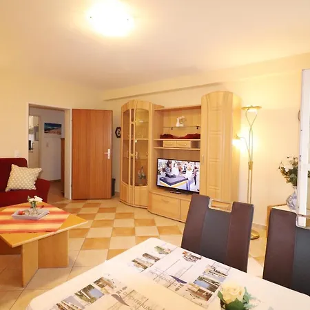 Haus Am Kurpark 3 *